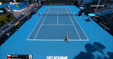 Skrót meczu Linette – Sewastowa w 1. rundzie Australian Open