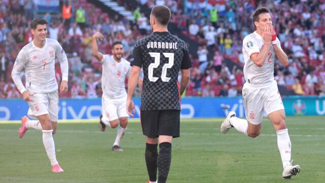 Zryw Chorwatów, dogrywka i niesamowity finisz Hiszpanów. Szalony mecz na Euro