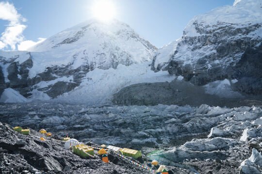 Andrzej Bargiel chce zjechać na nartach z Mount Everestu
