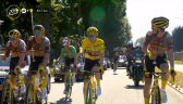 Kolarze Jumbo-Visma wypili szampana na 21. etapie Tour de France