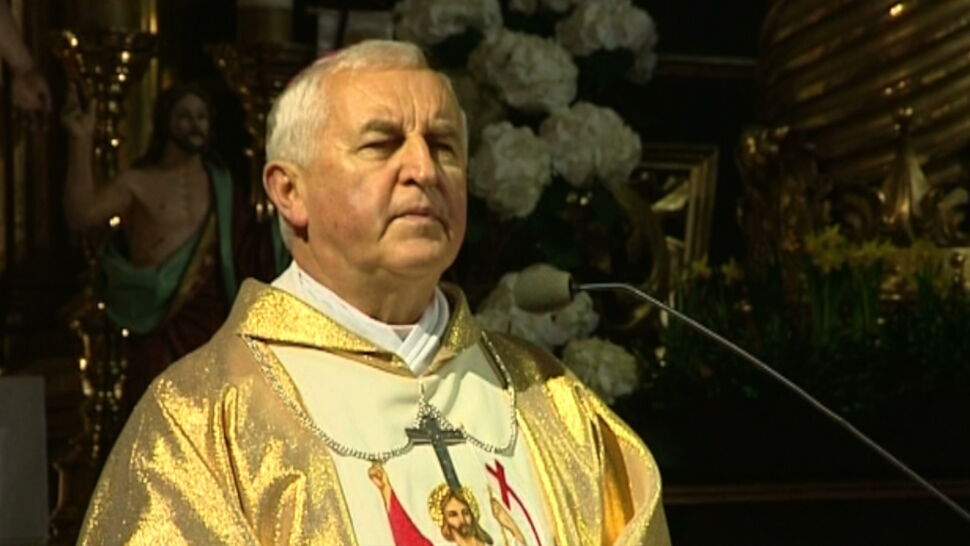 Biskup Jan Szkodoń był oskarżony o molestowanie nieletniej. Nuncjatura nie stwierdziła winy