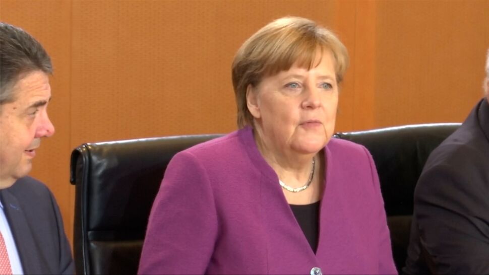 Angela Merkel nie żałuje decyzji o kupowaniu gazu od Rosji. "W tamtym czasie była słuszna"